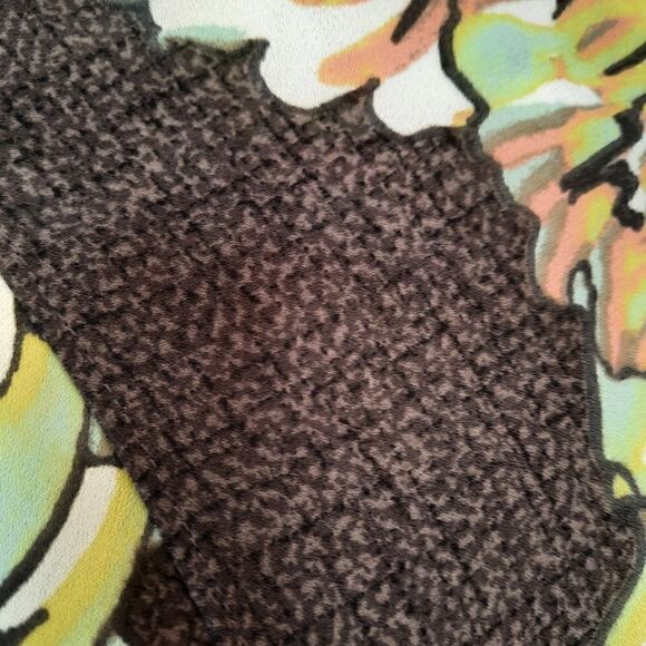 NWT BCBG MaxAzria Tulip Top - Picture 14 of 16